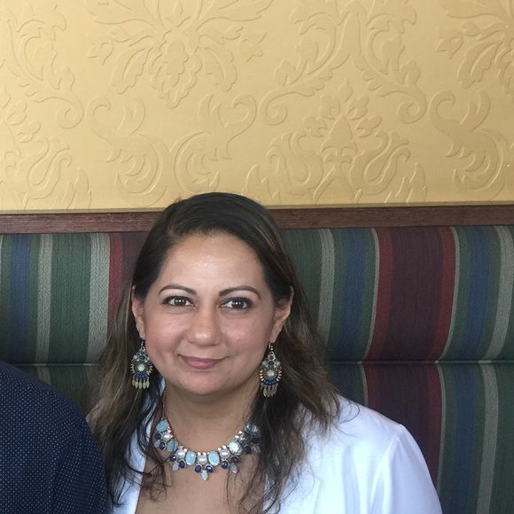 Meet your Posher, Sunita - Picture 1 of 1